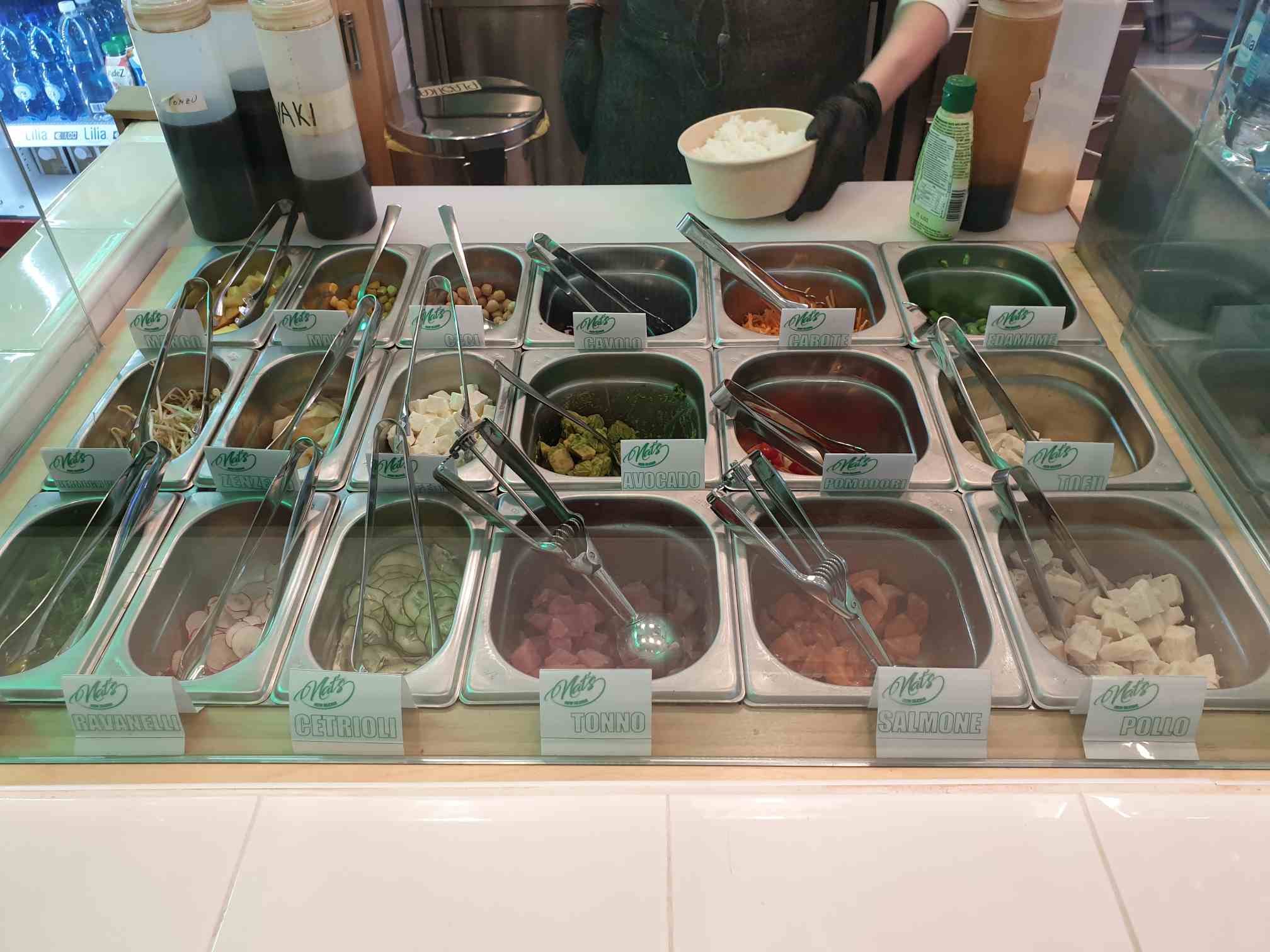Le Poke di Nat's Fresh & Delicious in Via Torino